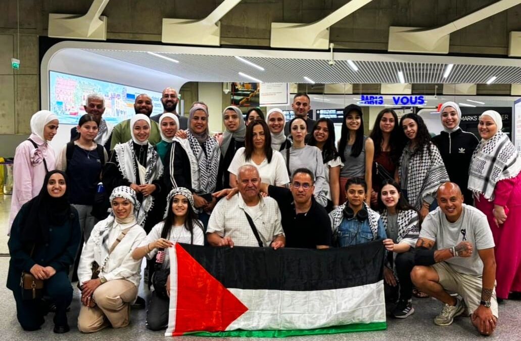 زيارة اللجنة الشعبية في مخيم عايدة إلى مدينة نيجون سيرواز الفرنسية